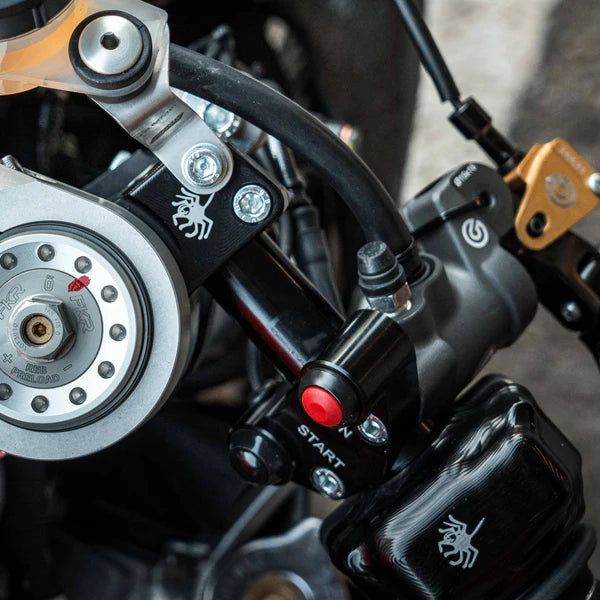 Desni prekidač volana WorldSSP Feel Racing Ducati Panigale V2 955 (20-24) FR.510.121 