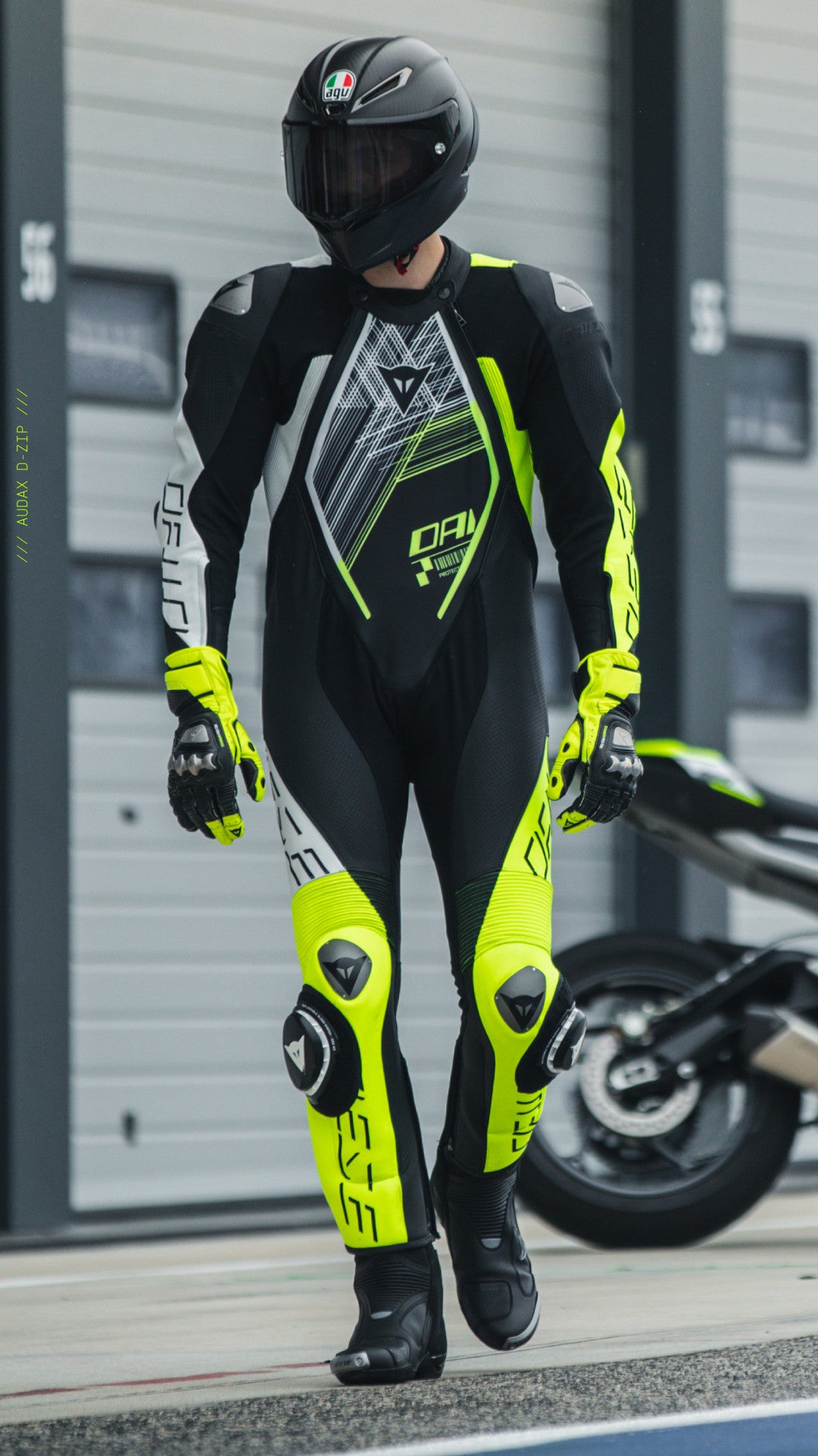 Dainese Audax D-ZIP jednocjeleni Kožno odijelo – Perforirani trkaći kombinezon | Muški | Crna/Neon Žuta 