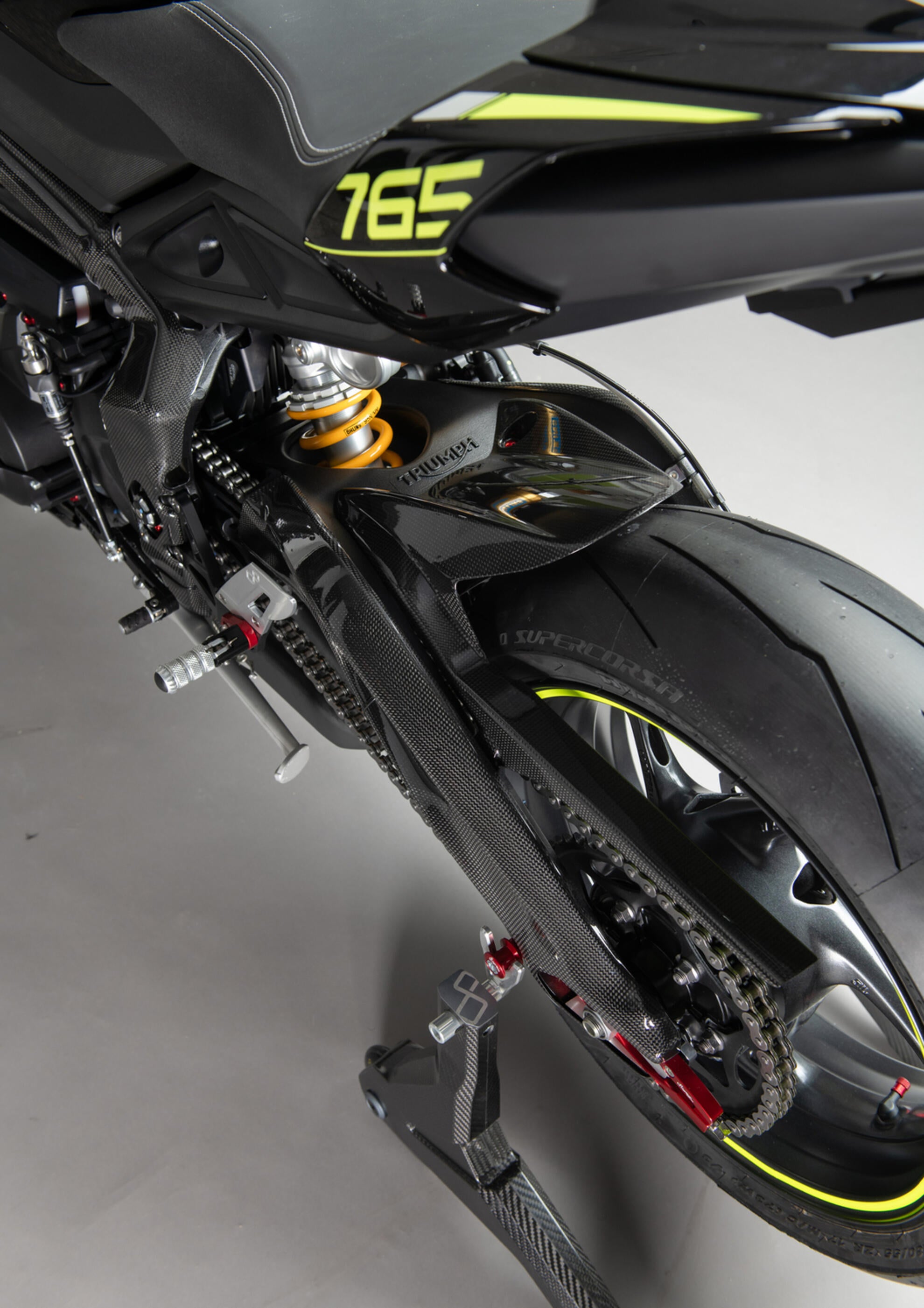 Stražnji blatobran Carbon LighTech Triumph Street Triple 765 S / R / RS / Moto2 (17-26) CART2420 