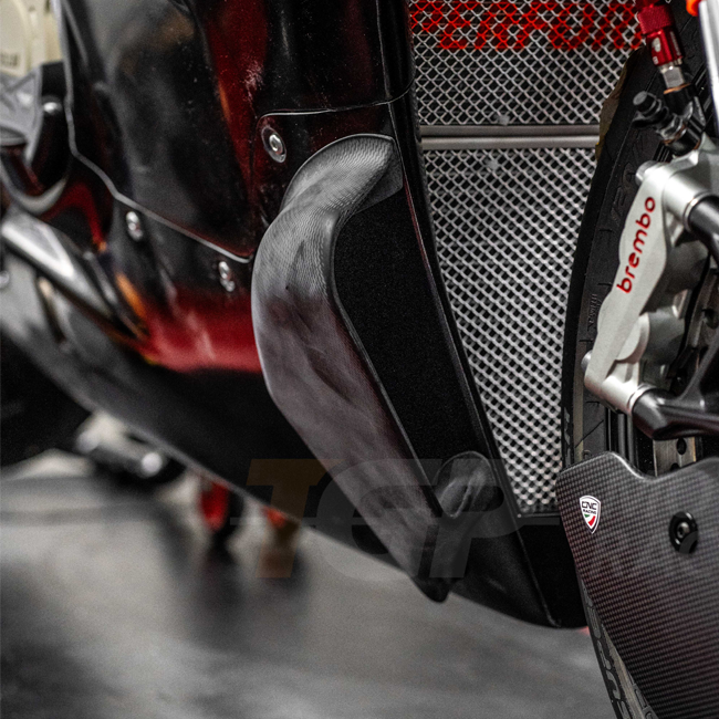 Set bočnih podnica Lavatex AP Carbon Line Ducati Panigale V4/S/R (25-26) 