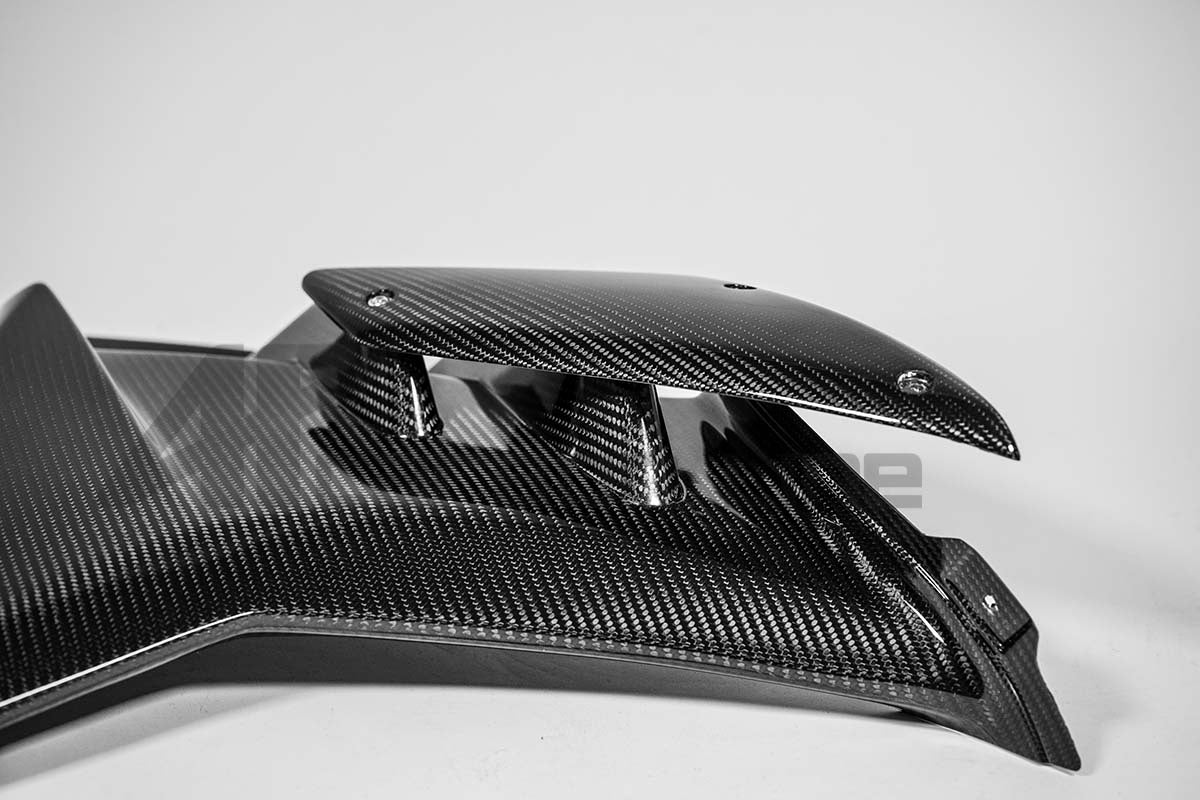 Desni bočni dio 200g AP Carbon Line Aprilia RSV4/RR/1100 Factory (21-26) 