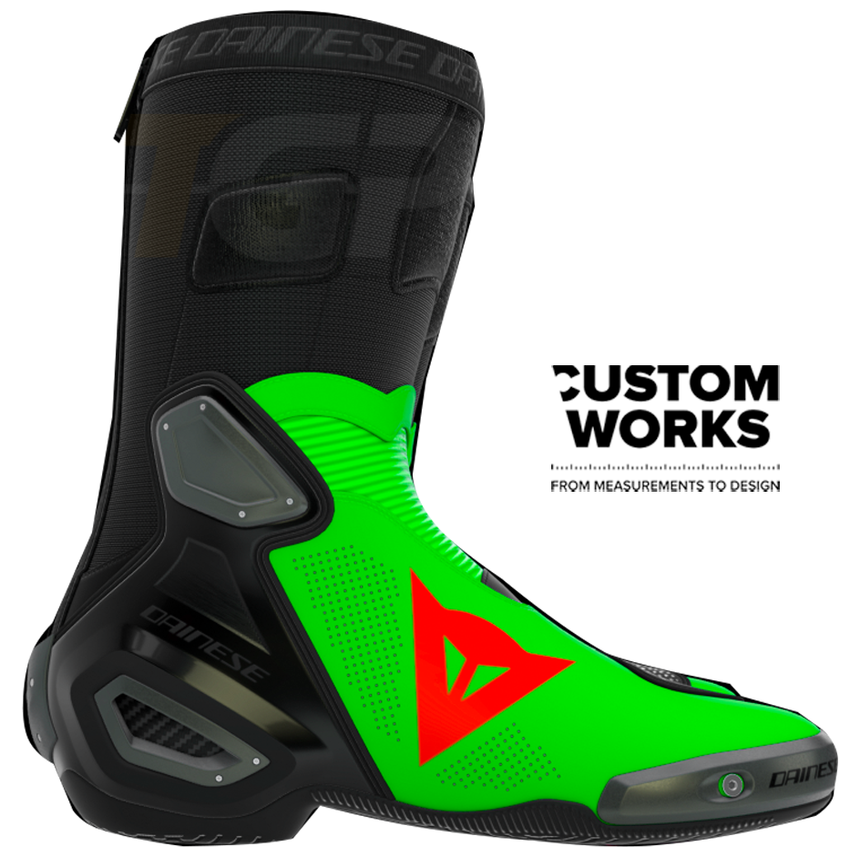 Dainese Axial 2 Air Racing i cestovne motociklističke čizme Franco Morbidelli Replica 2026 | Muškarci | Fluo zelena / Fluo crvena | Custom Works 