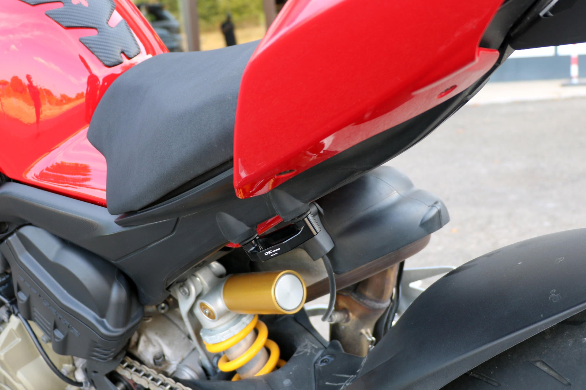 Aluminijske CNC Racing pokrivne ploče za suvozača Ducati Panigale V4/S/R (25-26) PET52 