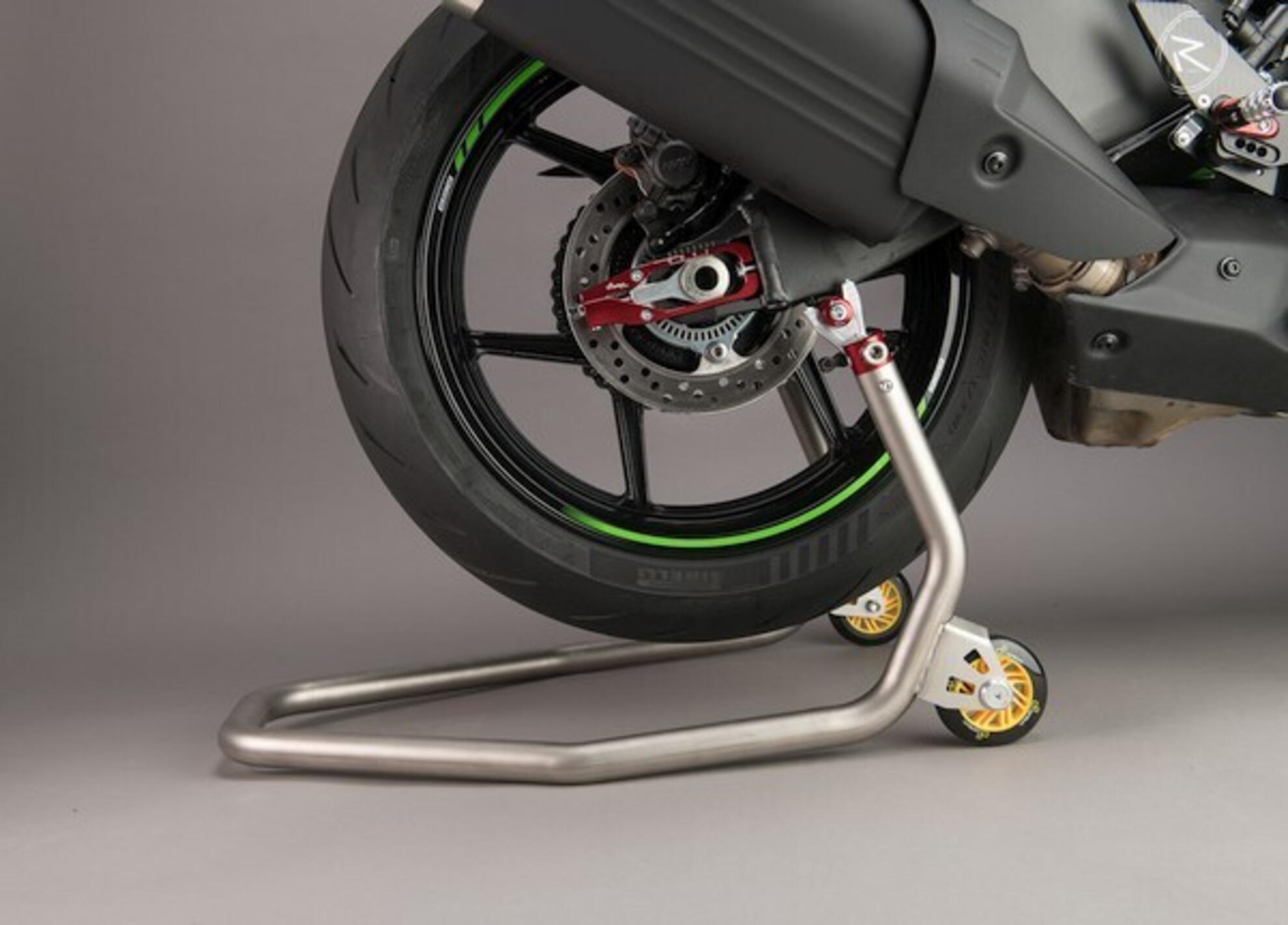 Nehrđajući čelik stražnji stender LighTech Ducati Panigale V4/S/R (25-26) s nosačima vilice RSS005F 