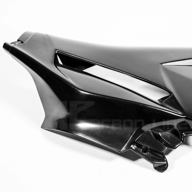 Desni bočni dio Lavatex AP Carbon Line Ducati Panigale V4/S (25-26) 