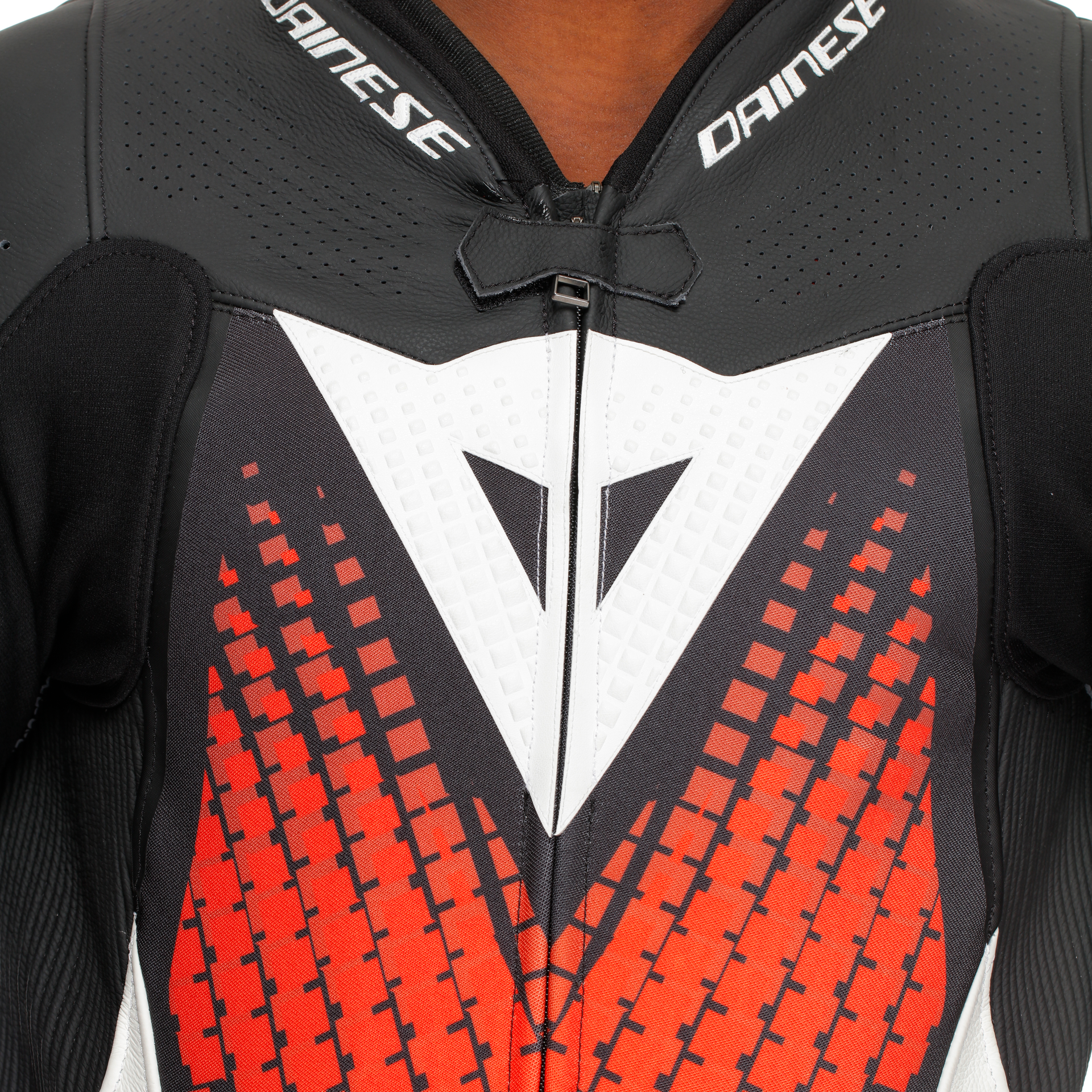 Dainese Laguna Seca 6 kombinezon Kožno odijelo – Perforirani trkaći odijelo | Muškarci | Bijela/Crvena 