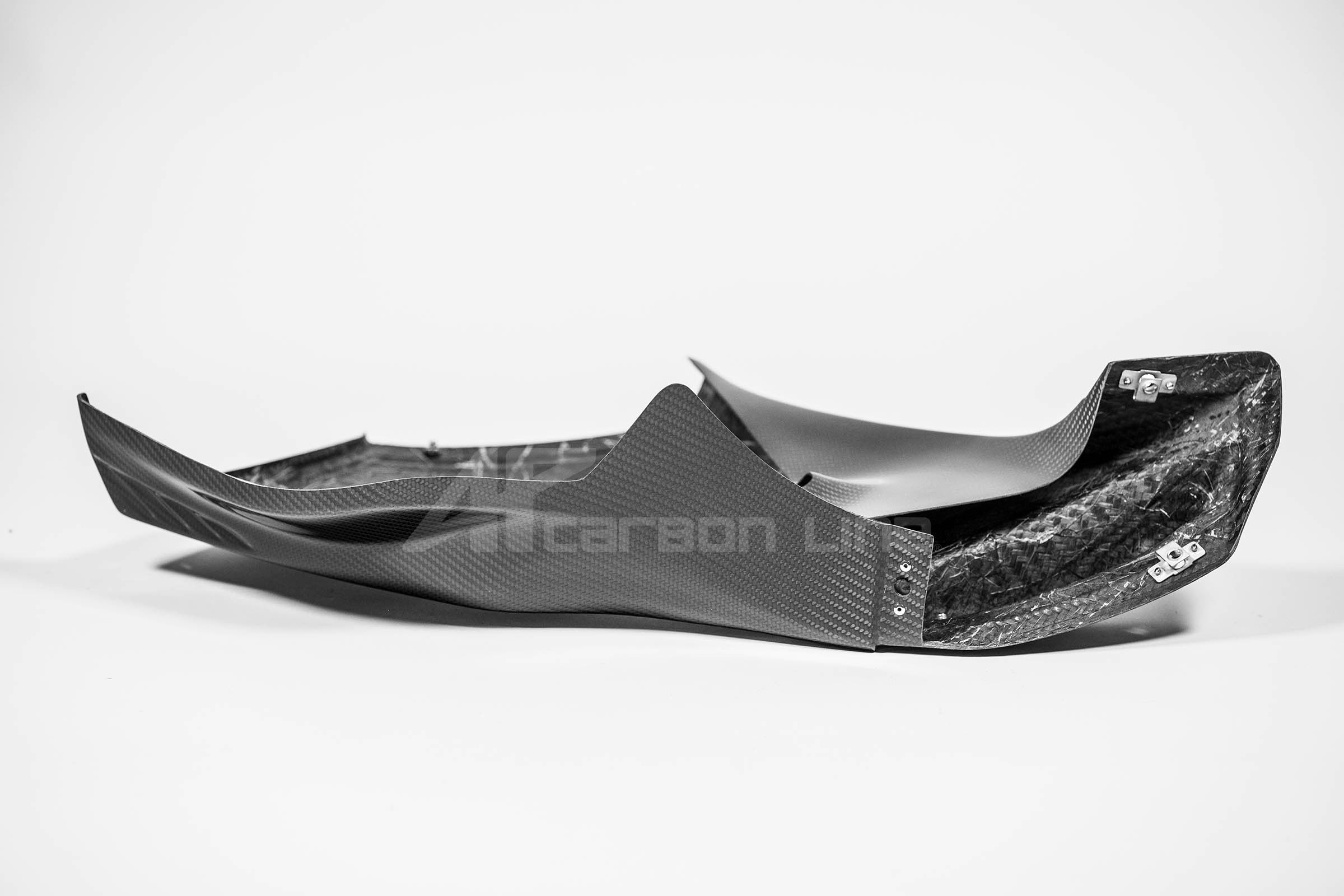 Desni bočni dio 200g AP Carbon Line Honda CBR 1000 RR-R SC82 (20-23) 