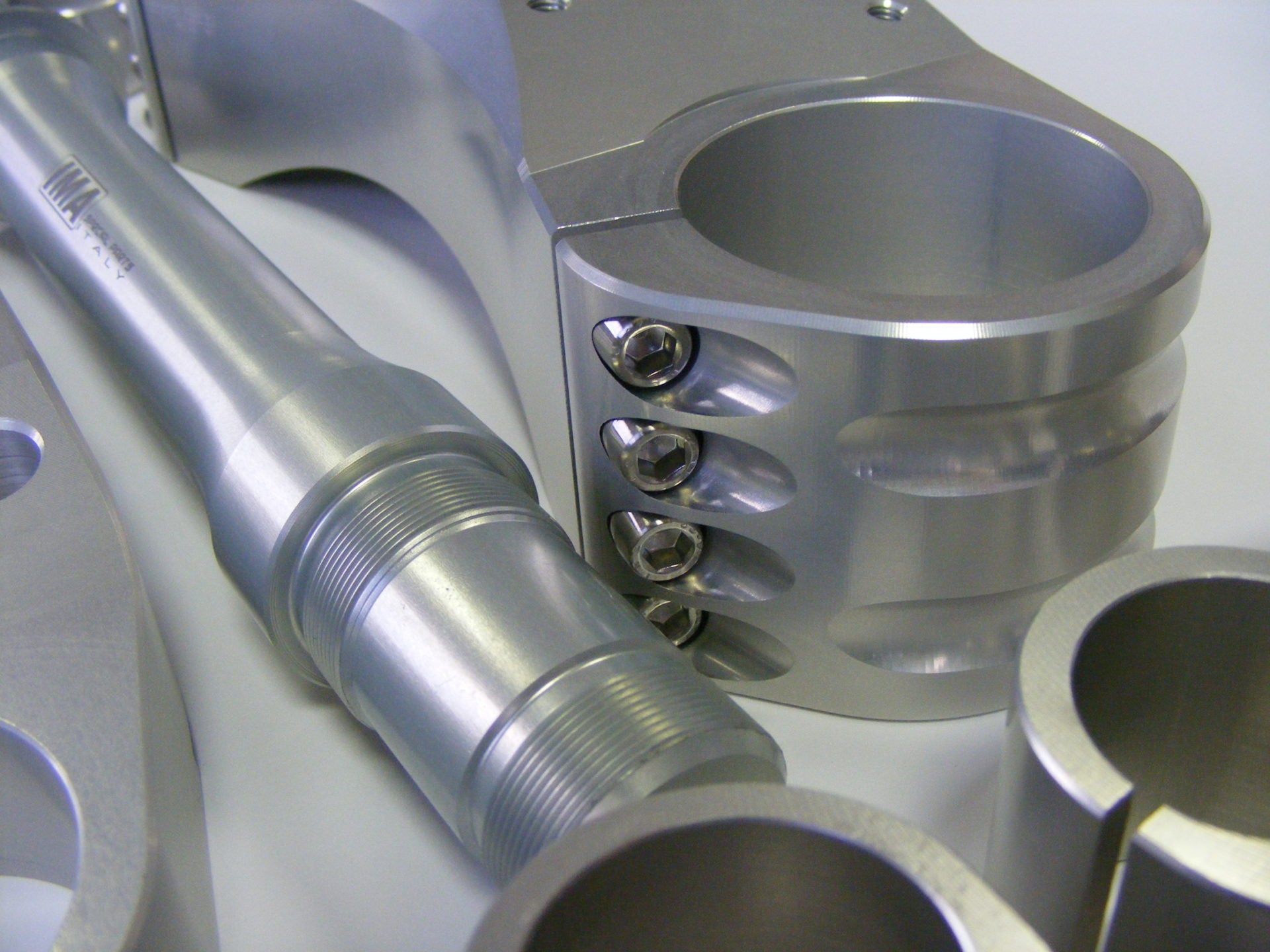 Ima Special Parts Racing vilica most Aprilia RSV4/Factory/R (09-14) 