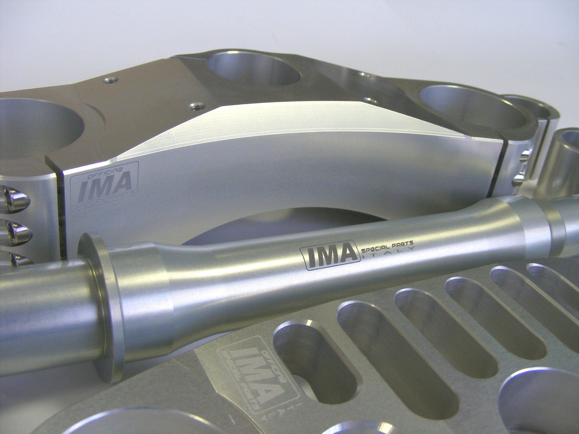 Ima Special Parts Racing vilica most Triumph Daytona 675/R (06-12) 