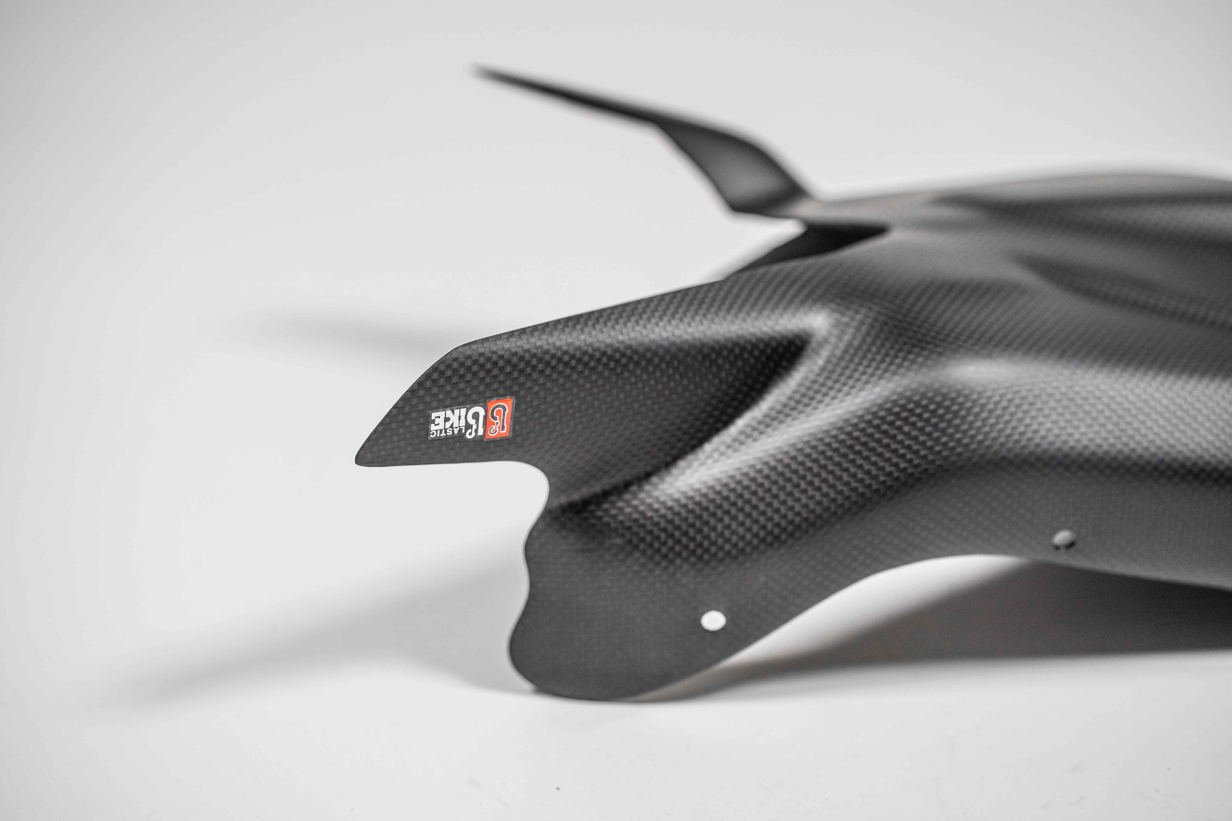 Pokrov ovjesa od karbonskih vlakana PlasticBike Ducati Panigale V2 955 (20-24) 