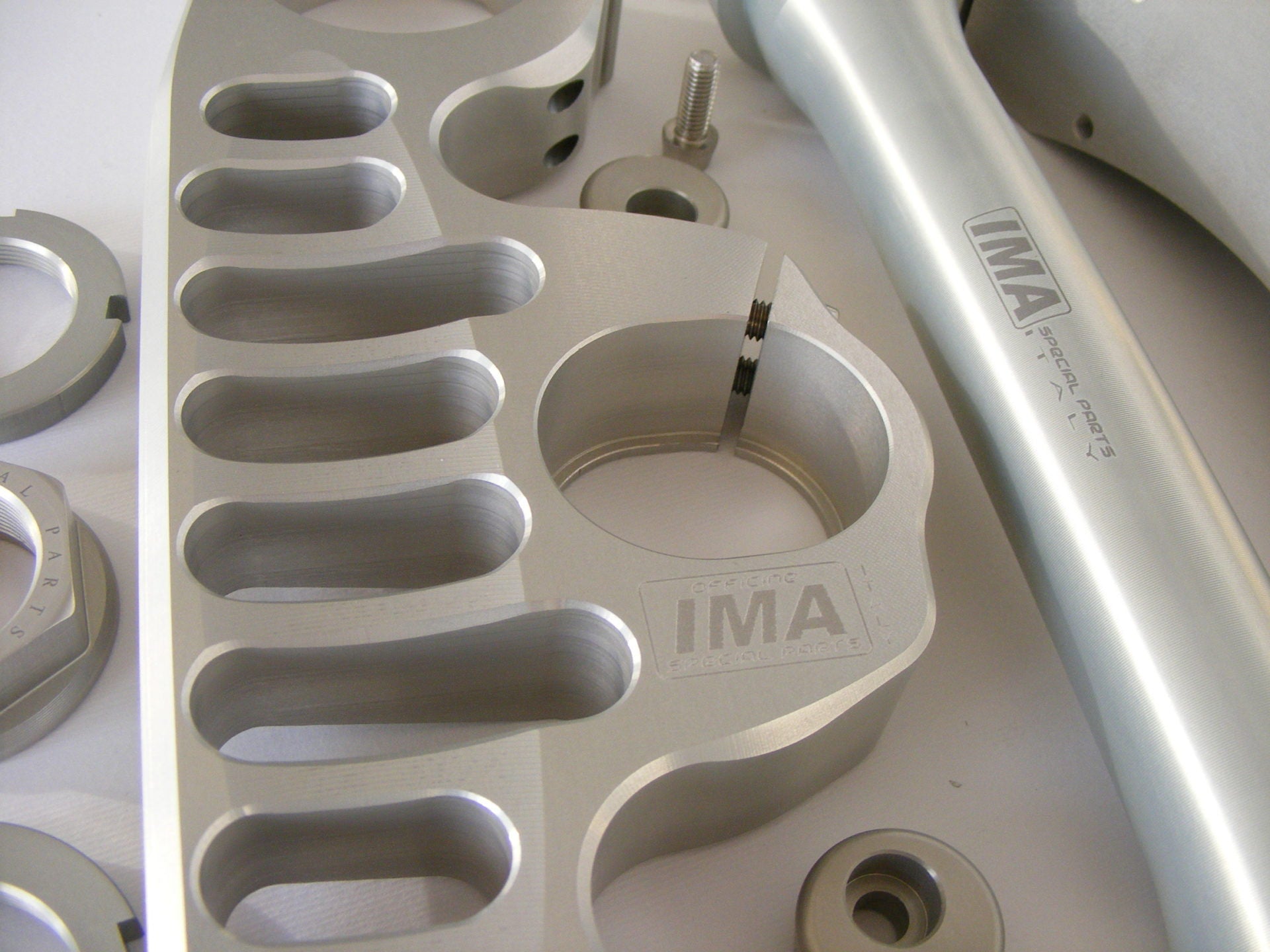 Ima Special Parts Racing vilica most Ducati Panigale 1199 S/R (12-17) 